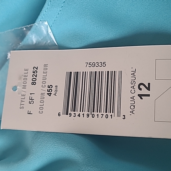 ALIA, Size 12, Style F 5F1 80252 in Aqua Capris - Picture 5 of 5